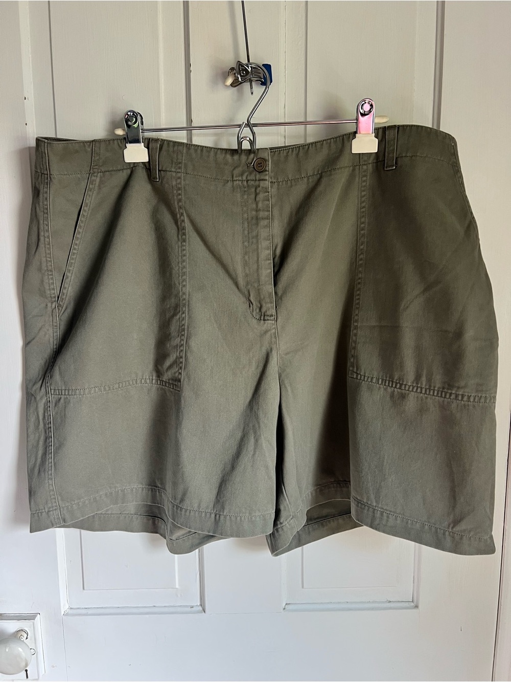 Jones New York Women’s Olive Green Utility Bermuda Shorts size 22W